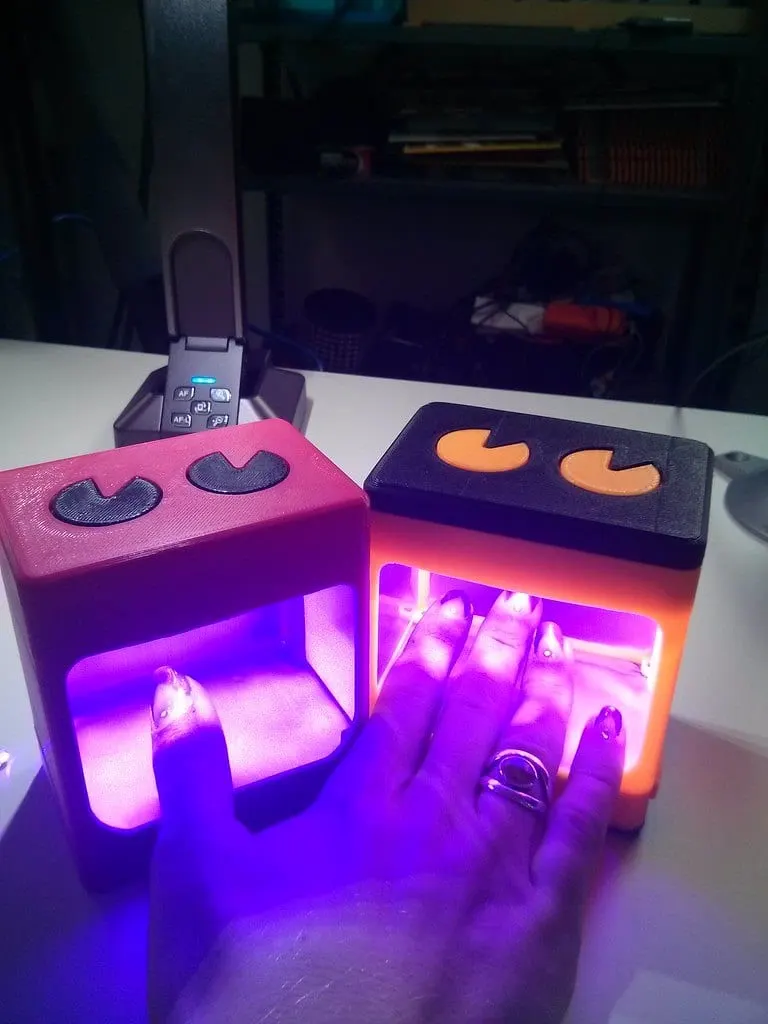 UV/LED-лампа для маникюра 168 Вт с сенсором
